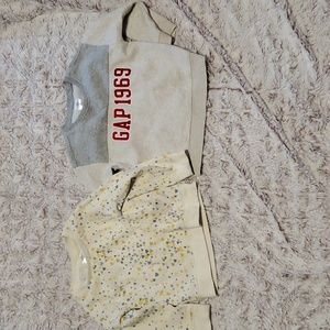Gap toddler girl 3T set of 2 sweatshirts